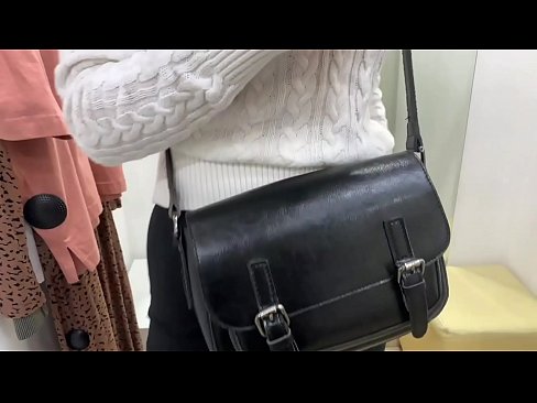 ❤️ Ëffentlech Masturbatioun vu jonke Bitch FeralBerry mat engem Dildo am Fittingsraum ️ Hausgemachte Porno op lb.credit-assorti.ru ️❤