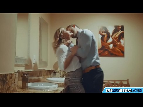 ❤️ Wann eng Busty Blond Iech an engem ëffentlechen Toilette verféiert ️ Hausgemachte Porno op lb.credit-assorti.ru ️❤